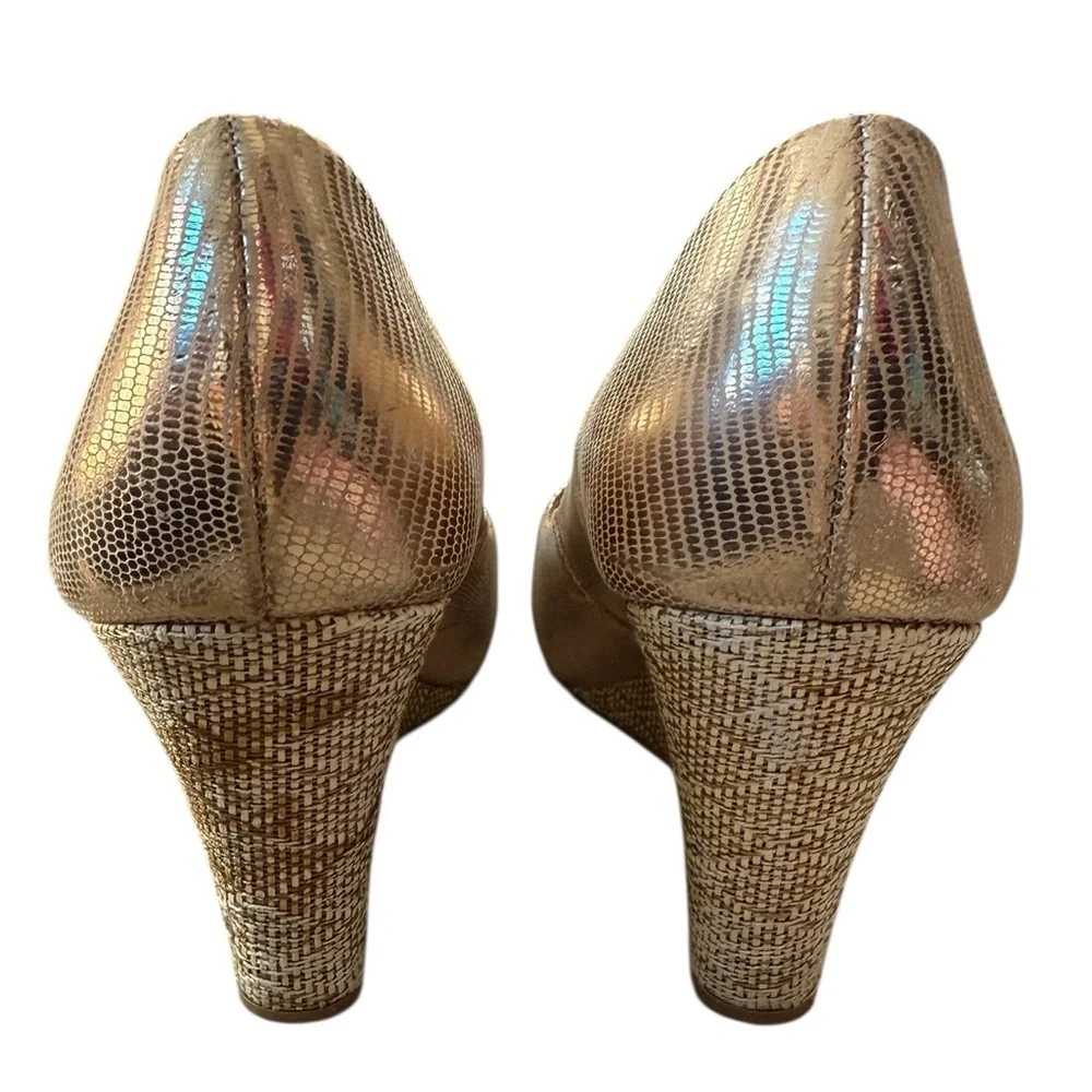 Lilly Pulitzer Gold Metallic Wedge Peep Toe Heels Size 8.5 – Resort Chic